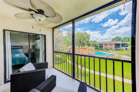 Condo in Largo, Florida, 2 bedrooms  № 1879372 - photo 23