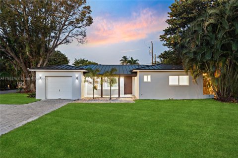 House in Delray Beach, Florida 3 bedrooms, 182.83 sq.m. № 1695623 - photo 1