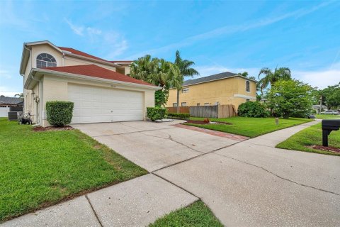 Casa en venta en Wesley Chapel, Florida, 5 dormitorios, 301.28 m2 № 1831733 - foto 6