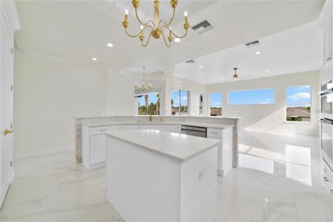 Casa en venta en Davenport, Florida, 5 dormitorios, 384.24 m2 № 1717044 - foto 10