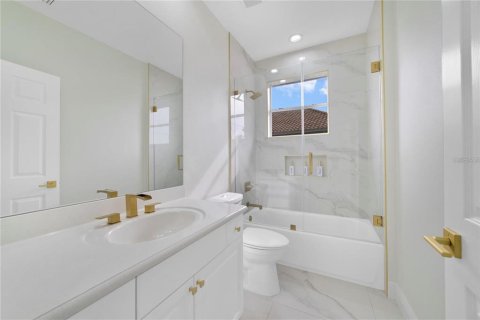 Casa en venta en Davenport, Florida, 5 dormitorios, 384.24 m2 № 1717044 - foto 29