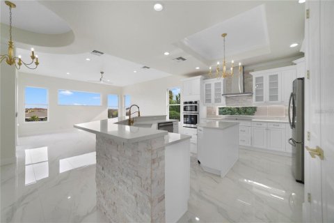 Casa en venta en Davenport, Florida, 5 dormitorios, 384.24 m2 № 1717044 - foto 12