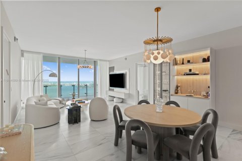 Condo in Miami, Florida, 2 bedrooms  № 1763198 - photo 7