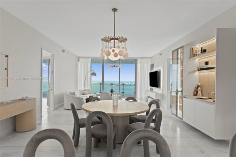 Condo in Miami, Florida, 2 bedrooms  № 1763198 - photo 15