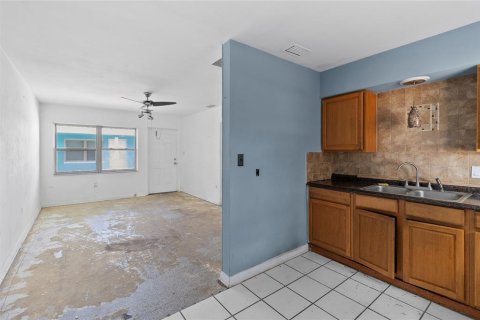 Dúplex en venta en Saint Pete Beach, Florida, 4 dormitorios, 130.06 m2 № 1721247 - foto 10