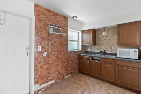 Dúplex en venta en Saint Pete Beach, Florida, 4 dormitorios, 130.06 m2 № 1721247 - foto 20