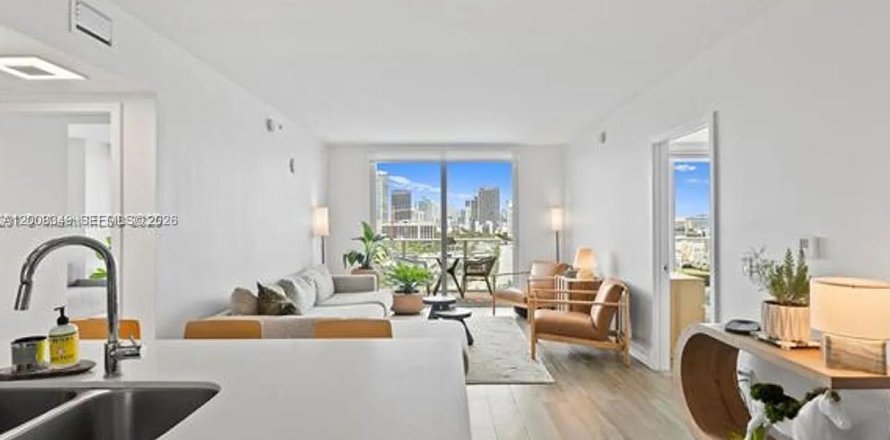 Condo à Miami, Floride, 2 chambres  № 2072673
