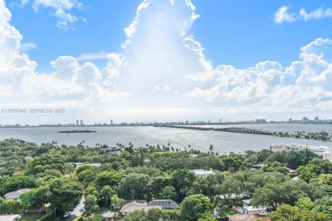 Copropriété à louer à Miami, Floride: 2 chambres, 88.35 m2 № 2072673 - photo 16