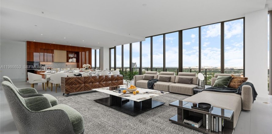 Condo in Miami, Florida, 4 bedrooms  № 2048404