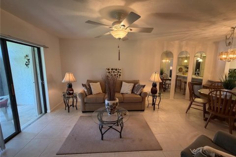Condo in Punta Gorda, Florida, 2 bedrooms  № 2211451 - photo 6