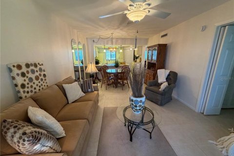 Condo in Punta Gorda, Florida, 2 bedrooms  № 2211451 - photo 4