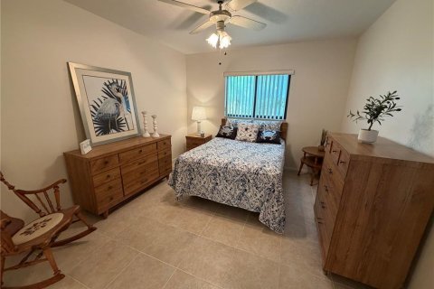 Condo in Punta Gorda, Florida, 2 bedrooms  № 2211451 - photo 15