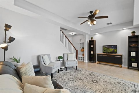 Townhouse in Orlando, Florida 3 bedrooms, 152.82 sq.m. № 1629550 - photo 9