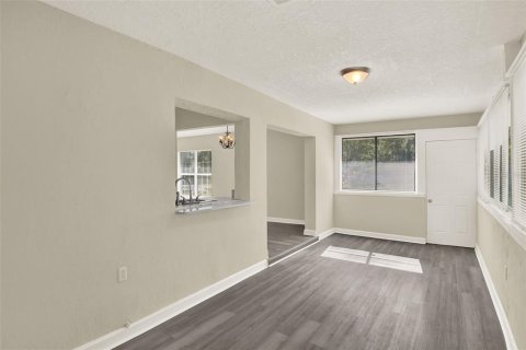 Casa en alquiler en Kissimmee, Florida, 4 dormitorios, 146.6 m2 № 1908495 - foto 10