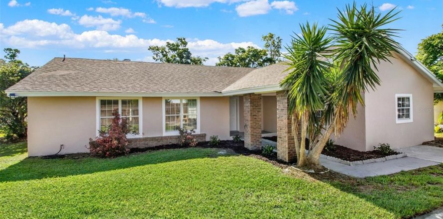 Casa en Kissimmee, Florida 4 dormitorios, 146.6 m2 № 1908495
