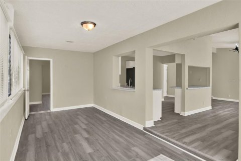 Casa en alquiler en Kissimmee, Florida, 4 dormitorios, 146.6 m2 № 1908495 - foto 8
