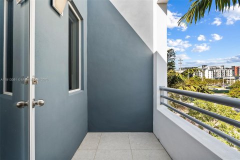 Купить таунхаус в Форт-Лодердейл, Флорида 2 спальни, 143.44м2, № 1971145 - фото 12