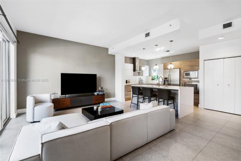 Купить таунхаус в Форт-Лодердейл, Флорида 2 спальни, 143.44м2, № 1971145 - фото 2