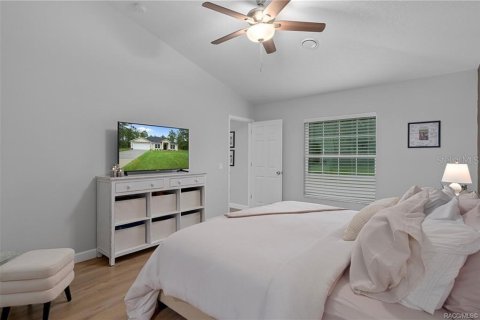 House in Weeki Wachee, Florida 3 bedrooms, 167.78 sq.m. № 1818996 - photo 26