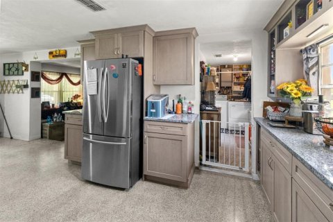 House in Gainesville, Florida 3 bedrooms, 111.48 sq.m. № 1666170 - photo 23