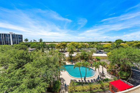 Condo in West Palm Beach, Florida, 3 bedrooms № 2175868 - photo 26