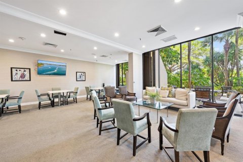 Condo in West Palm Beach, Florida, 3 bedrooms № 2175868 - photo 30
