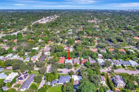 Villa ou maison à vendre à El Portal, Floride: 3 chambres № 2004113 - photo 5