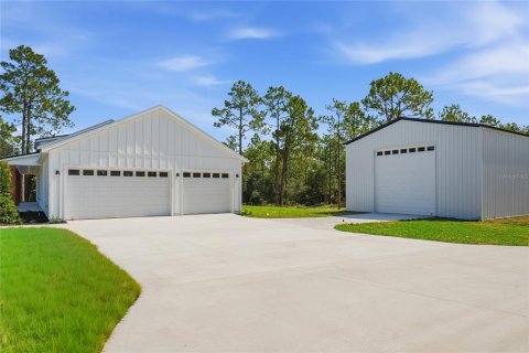 House in Dunnellon, Florida 4 bedrooms, 218.51 sq.m. № 2133782 - photo 2