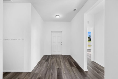 Villa ou maison à vendre à Cape Coral, Floride: 4 chambres, 178.47 m2 № 1860082 - photo 8