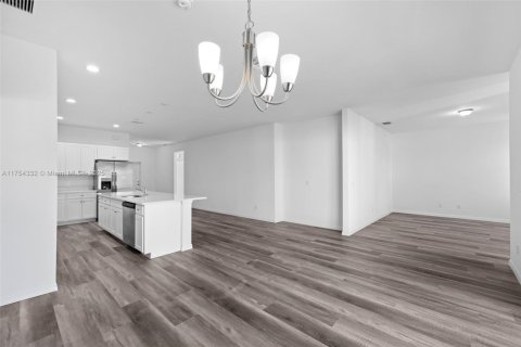 Villa ou maison à vendre à Cape Coral, Floride: 4 chambres, 178.47 m2 № 1860082 - photo 16