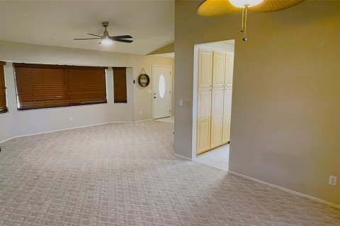 House in Port Charlotte, Florida 3 bedrooms, 150.69 sq.m. № 1857860 - photo 8