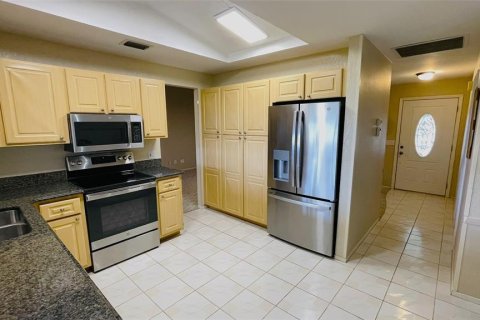 House in Port Charlotte, Florida 3 bedrooms, 150.69 sq.m. № 1857860 - photo 9