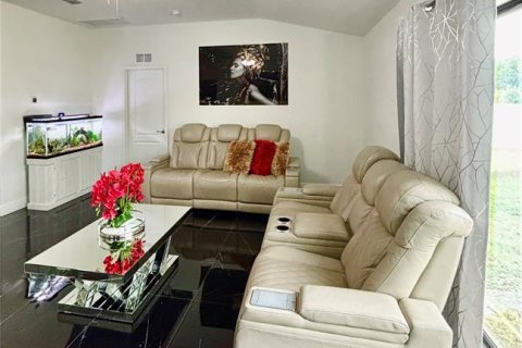 Casa en venta en Lakeland, Florida, 4 dormitorios, 214.98 m2 № 1554896 - foto 9