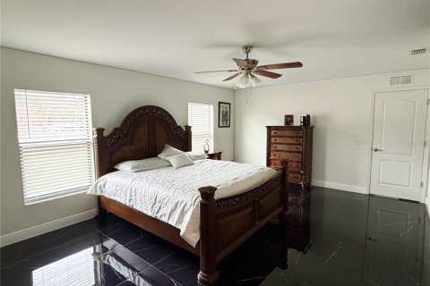Casa en venta en Lakeland, Florida, 4 dormitorios, 214.98 m2 № 1554896 - foto 11
