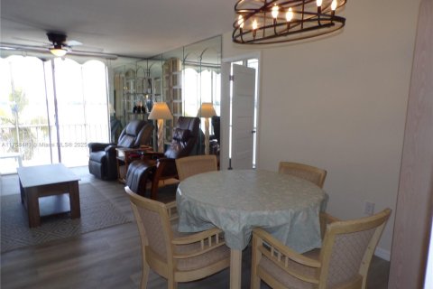 Condominio en venta en Aventura, Florida, 2 dormitorios, 100.61 m2 № 1868727 - foto 30