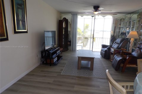 Condominio en venta en Aventura, Florida, 2 dormitorios, 100.61 m2 № 1868727 - foto 27