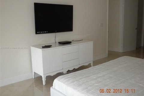 Снять в аренду кондоминиум в Халландейл-Бич, Флорида 2 спальни, 144.37м2, № 1980847 - фото 11