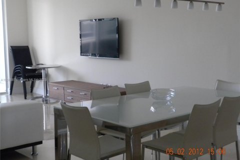 Снять в аренду кондоминиум в Халландейл-Бич, Флорида 2 спальни, 144.37м2, № 1980847 - фото 6