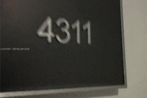 Снять в аренду кондоминиум в Халландейл-Бич, Флорида 2 спальни, 144.37м2, № 1980847 - фото 23