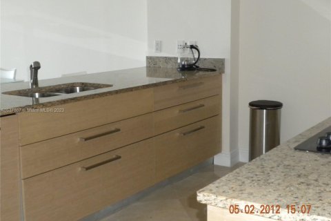 Снять в аренду кондоминиум в Халландейл-Бич, Флорида 2 спальни, 144.37м2, № 1980847 - фото 7