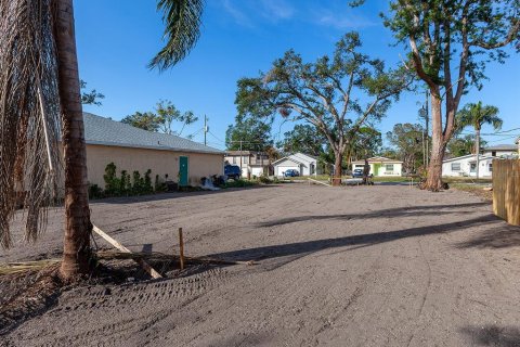 Terreno en venta en Sarasota, Florida № 1525065 - foto 4