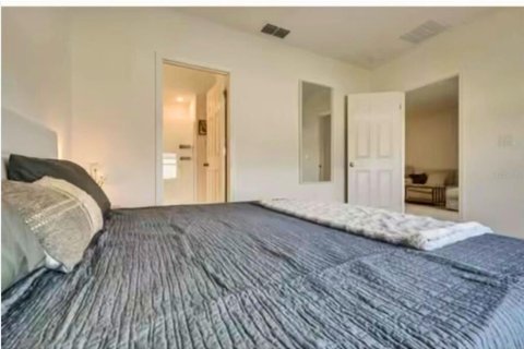 Villa ou maison à louer à Groveland, Floride: 3 chambres, 140.28 m2 № 2096579 - photo 7