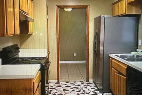 Снять в аренду виллу или дом в Гейнсвилл, Флорида 5 спален, 215.9м2, № 1843294 - фото 3