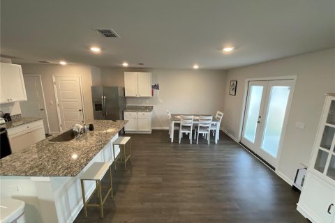 House in Tallahassee, Florida 3 bedrooms, 157.66 sq.m. № 1540663 - photo 2