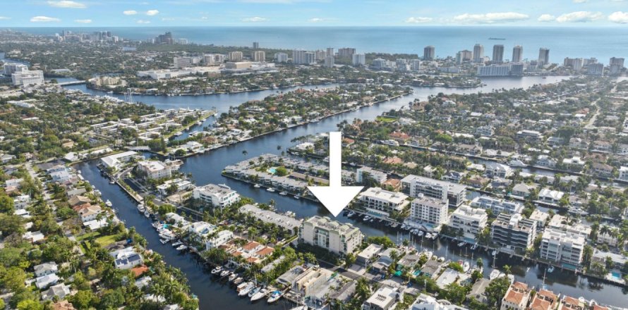Condominio en Fort Lauderdale, Florida, 4 dormitorios № 1101957