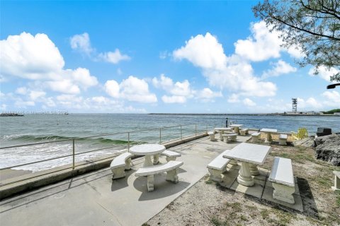 Condominio en venta en Fort Lauderdale, Florida, 3 dormitorios, 200.76 m2 № 2036710 - foto 4