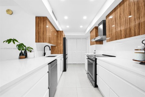 Condominio en venta en Fort Lauderdale, Florida, 3 dormitorios, 200.76 m2 № 2036710 - foto 11