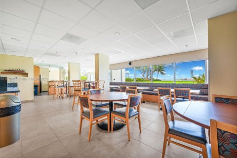 Condominio en venta en Fort Lauderdale, Florida, 3 dormitorios, 200.76 m2 № 2036710 - foto 29