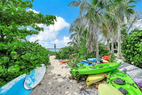 Condominio en venta en Fort Lauderdale, Florida, 3 dormitorios, 200.76 m2 № 2036710 - foto 3