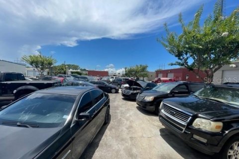 Commercial property in Longwood, Florida 1783.72 sq.m. № 546580 - photo 33